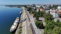 Нивото на Дунав продължава да пада, ограниченията за корабоплаването остават
