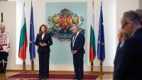 Илияна Йотова удостои кипърския посланик с "Мадарски конник"