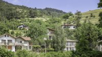 Пенсионерско щастие: Вместо жилище в Карлсруе - къща с 1400 кв.м двор в България