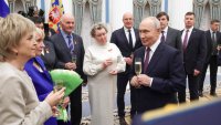 Путин стана за резил: Цитира грешно стихове, които "всеки руснак трябва да познава" ВИДЕО