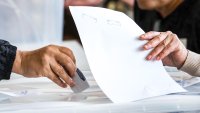 Изключително слаб интерес към изборите в ромската махала на Бургас 
