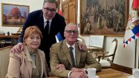 Избиратели нападнаха 82-годишната майка на Александър Вучич 