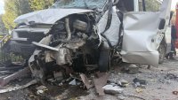 Шофьор загина след удар в две коли и стълб в Добрич