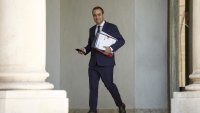 Френският министър-преседател: Живеем във времена на кризи
