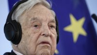 Тръмп заплаши да съди милиардера Джордж Сорос и сина му
