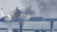 Украйна разруши кримски мост, унищожи 50 руски военни машини