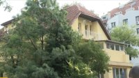 Момиченце на 3 години е избягало от детска градина в София