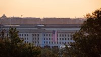 Започна чистка на транссексуалните военни от армията на САЩ