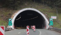 Движението през тунел "Витиня" ще е двупосочно в тръбата за Варна