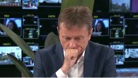 Сръбски министър получи инсулт по време на живо предаване, лекарите се борят да го спасят