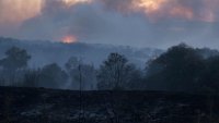 Пожар е обхванал горски територии в троянското село Черни Осъм