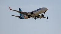 Полет от Дубай за Израел бе отклонен след сбиване на пилотите