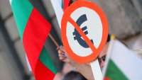 Протести против еврото имаше и в Бургас и Пловдив