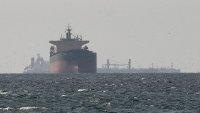 САЩ свали ирански дронове, насочени към търговски кораби