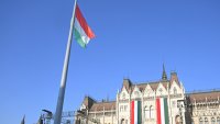Унгария извика руския посланик заради ударите с дронове в Западна Украйна