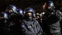 Откъснати от реалността: Двойка държала децата си под ключ цели три години