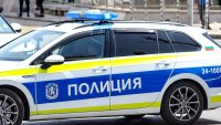 Задържаха 20-годишен за домашно насилие над 28-годишната си половинка