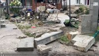 След пороите: Домовете с тиня, унищожени уреди, загинали животни