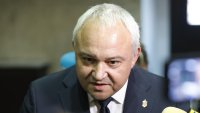 Трима души са задържани при специализирана операция на МВР в Севлиево срещу разпространението на наркотици
