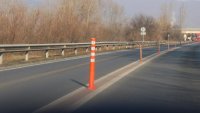 Горски служители блокират пътя край Кресна, искат по-високи заплати