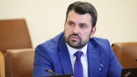 Георгиев: 17 души дипломатически състав са транспортирани от Иран