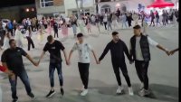 Абитуриенти тропнаха Бангаранга хоро ВИДЕО