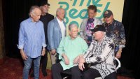 Отиде си Брайън Уилсън, остовал Beach Boys