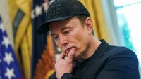 От текилата на Tesla до прототипа за Iron Man: Седем изненадващи факта от житието на Илон Мъск