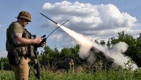 Защо европейските производители на оръжие са изправени пред батальон от проблеми