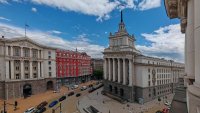 &ldquo;Галъп&rdquo;: 42% одобрение на кабинета на Радев след първите 100 дни управление