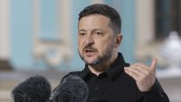 Зеленски убеден: Русия губи не само инициативата, но и войната, ден след ден... 
