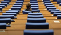  Десет депутати с “неизвинени отсъствия” от пленарни заседания