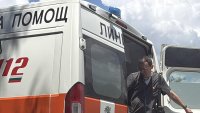 Мъж е с прерязана ръка след трудова злополука в Разградско