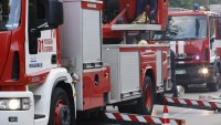 Пожар унищожи автосервиз в Бургас, заедно с колите за ремонт