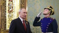 Путин посочи Герхард Шрьодер за мирен посредник и разгневи Германия
