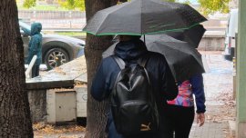 Дъждът ще продължи да вали и през нощта, и утре до обяд