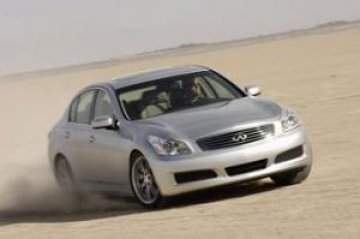 Infiniti G35 ще конкурира Lexus IS и BMW 3