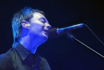 Том Йорк от Radiohead записа гневна песен за смъртта на британски учен