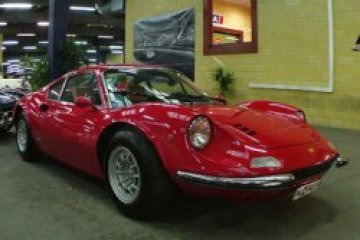 Готвят съвременно Ferrari Dino