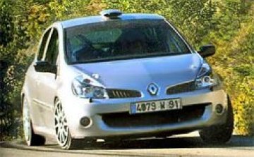 Renault пуска спортни версии на Clio