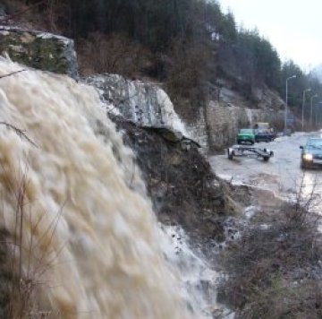 Източните Родопи останаха под вода