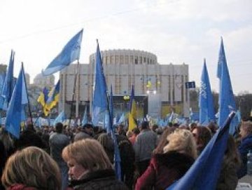 Кризата в Украйна се задълбочава