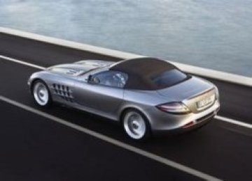 Най-после Mercedes показа роудстера SLR