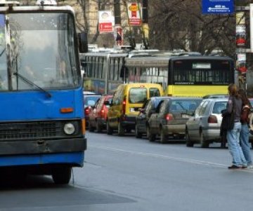 Ако на 15 май въобще има някакъв транспорт, той ще възлиза на около 250 автобуса, тролея и трамвая общо. Снимка: Булфото