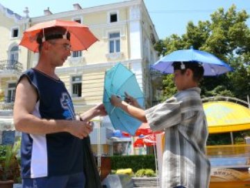 През тези дни забелязвам масови признаци на слънчасване. Снимка: БГНЕС