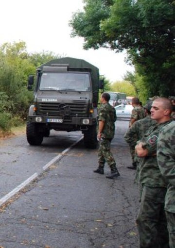 Камион с войници катастрофира край Хасково, 13 пострадаха