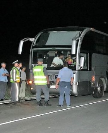 Обърнаха палачинката, всички скочиха срещу нощните круизи на ученици