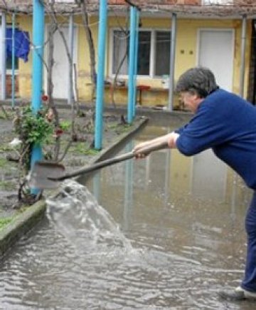 Отмениха бедственото положение в Раднево, Гълъбово и Костинброд