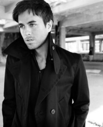 Снимка: enriqueiglesias.com