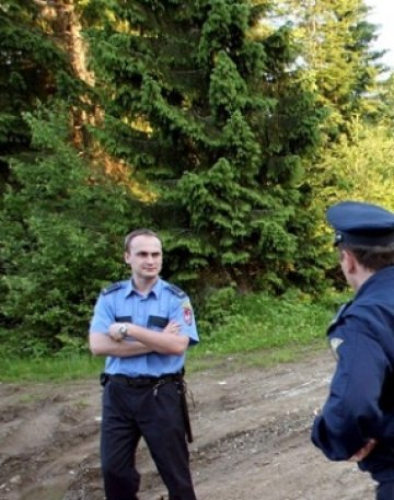 Помощ, в гората изнасилват жена! А, не, били разгонени язовци...